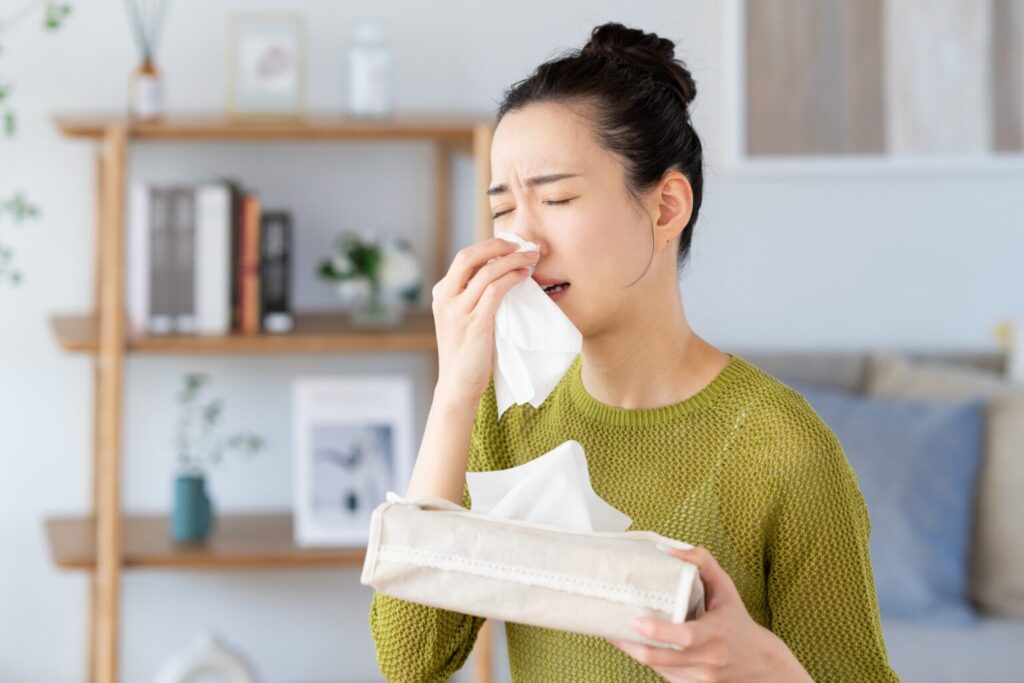 花粉症の主な症状｜「ただの鼻水」で済まない理由